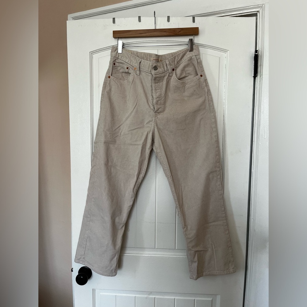 Levi's Beige Corduroy Pants | Ribcage straight leg with button fly | Size 32